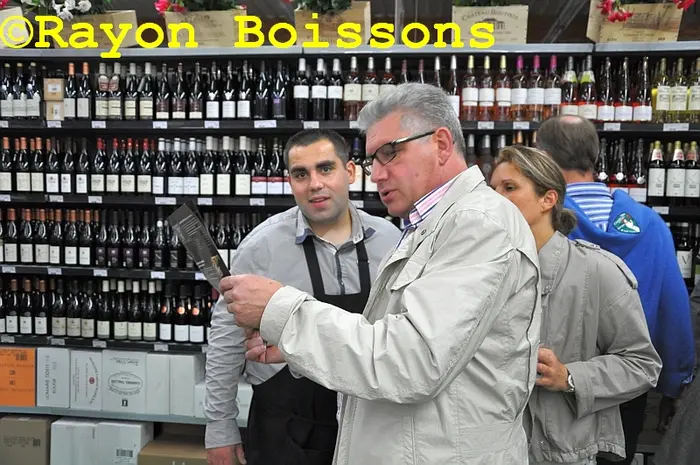 Les images de la soirée Foire aux Vins de printemps d'Intermarché Cognac (16)