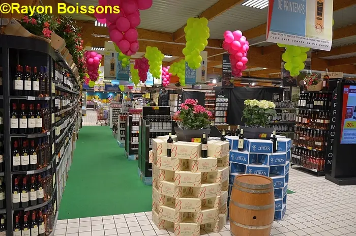 Les images de la dégustation réservée aux femmes de l'Intermarché de Cognac
