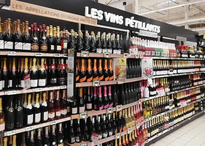 Découvrez en images le nouveau concept vins de Carrefour