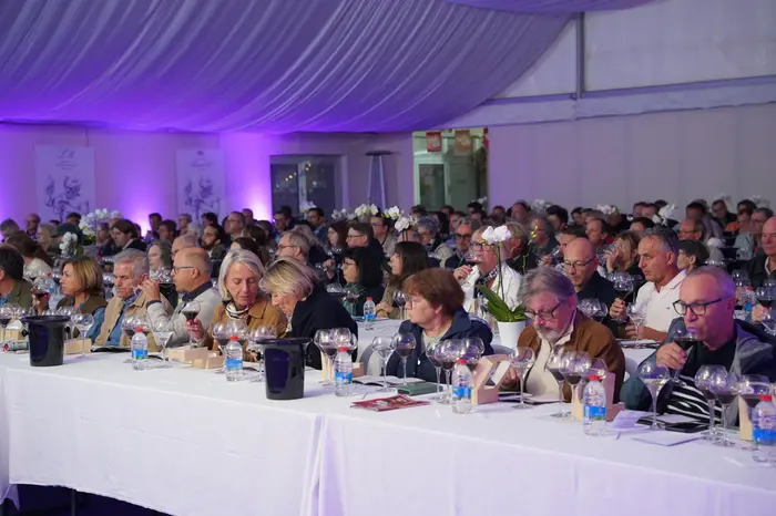 Plus de 400 invités ont été accueillis lors des deux sessions de la soirée dégustation foire aux vins du Leclerc Bayeux (14), mercredi 24 septemb