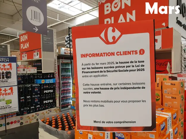 Carrefour se dédouane sur la taxe soda. Entrée en vigueur le 1er mars, la nouvelle mouture de la taxe soda entraîne d'importantes hausses au rayon 