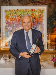 Bernard Magrez-Bordeaux 12