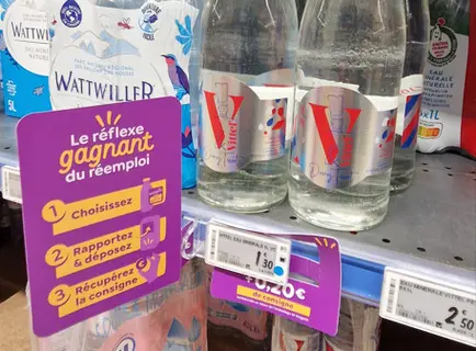 Nestlé Waters propose Vittel en bouteille 1 l verre consigné dans le cadre du projet ReUse mené par Citeo.