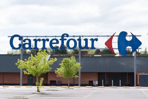 Enseigne hypermarché Carrefour