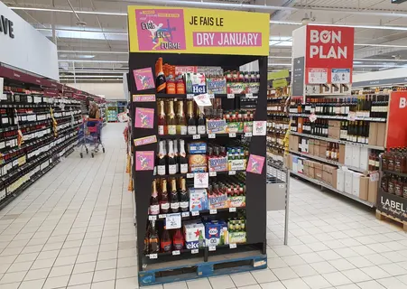 Si toutes les enseignes surfent sur le dry january, Carrefour est certainement celle qui met le plus