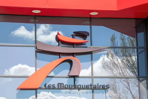 Bordeaux , Aquitaine France - 04 02 2023 : Intermarche Musketeers text sign shop french European supermarket chain on facade store logo brand Les Mous