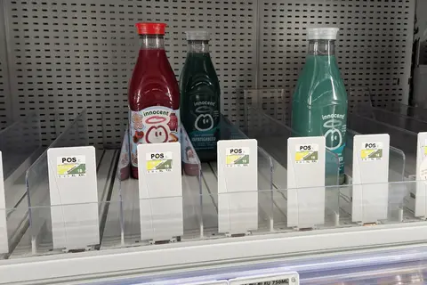 Les ruptures commencent à fleurir dans les meubles froids de cet Intermarché de l'Ouest de la France. 