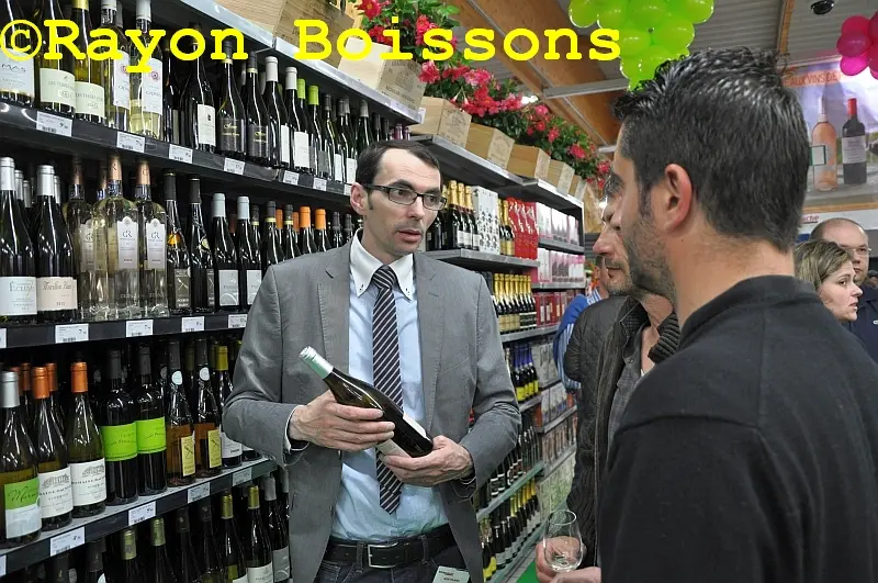 Les images de la soirée Foire aux Vins de printemps d'Intermarché Cognac (16)