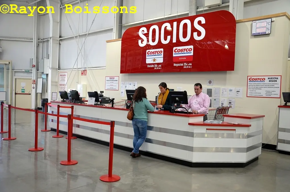 Les images du Costco de Séville (Espagne)
