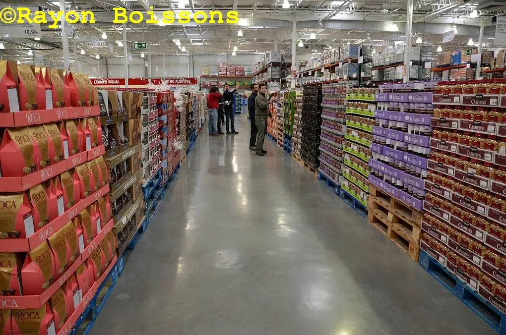 Les images du Costco de Séville (Espagne)