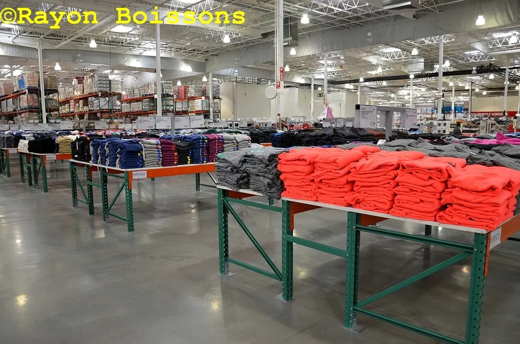 Les images du Costco de Séville (Espagne)