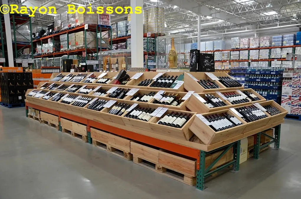 Les images du Costco de Séville (Espagne)