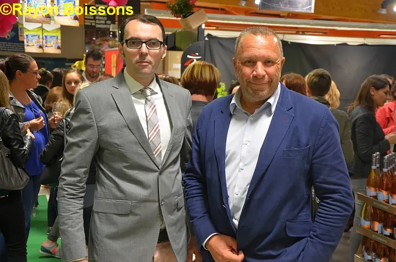 Les images de la dégustation réservée aux femmes de l'Intermarché de Cognac