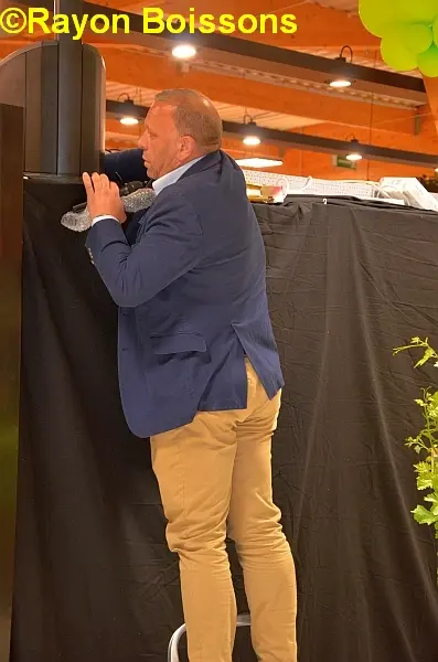 Les images de la dégustation réservée aux femmes de l'Intermarché de Cognac