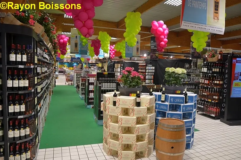 Les images de la dégustation réservée aux femmes de l'Intermarché de Cognac