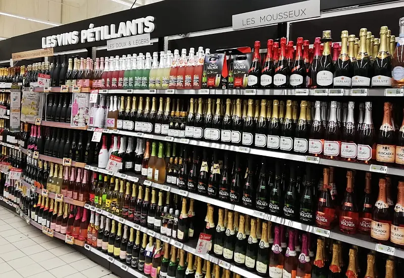 Découvrez en images le nouveau concept vins de Carrefour