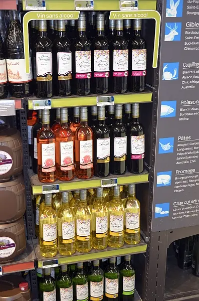 Découvrez en images le nouveau concept vins de Carrefour