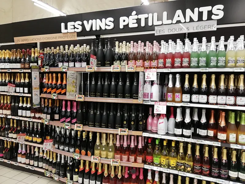 Découvrez en images le nouveau concept vins de Carrefour