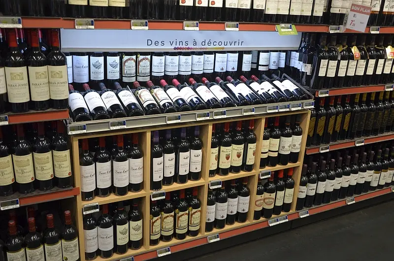 Découvrez en images le nouveau concept vins de Carrefour